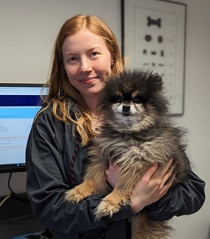 Lily , Assistant-Handler